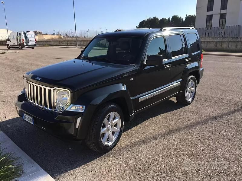 Usata Jeep Cherokee 2010 SUV