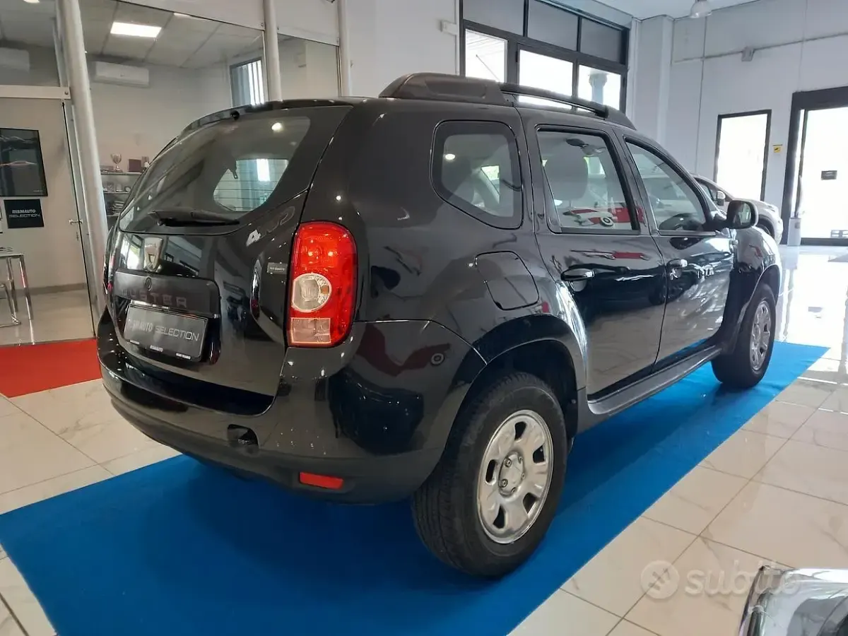 Usata Dacia Duster 105 CV (77 kW) 2010 Nero SUV