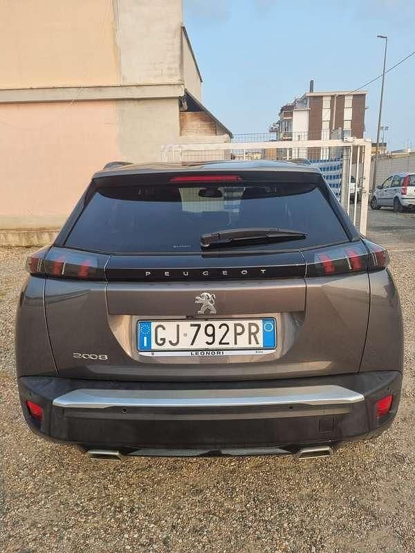 Usata Peugeot 2008 Allure 131 CV (96 kW) 2022 SUV
