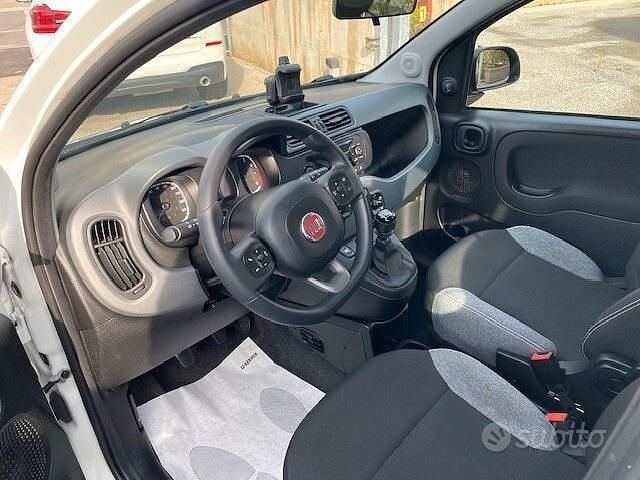 Usata Fiat Panda City Life 70 CV (51 kW) 2022 Bianco Berlina