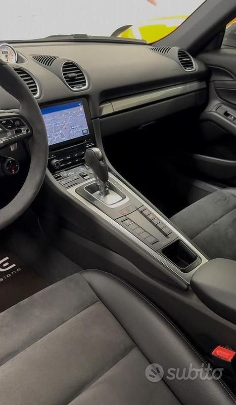 Usata Porsche 718 Cayman Sport 300 CV (220 kW) 2018 Grigio Coupé