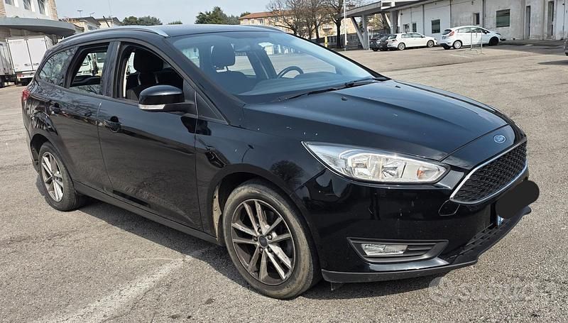 Usata Ford Focus 150 CV (110 kW) 2016 Nero Berlina