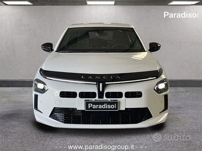 Usata Lancia Ypsilon 110 CV (80 kW) 2024 Bianco Utilitaria