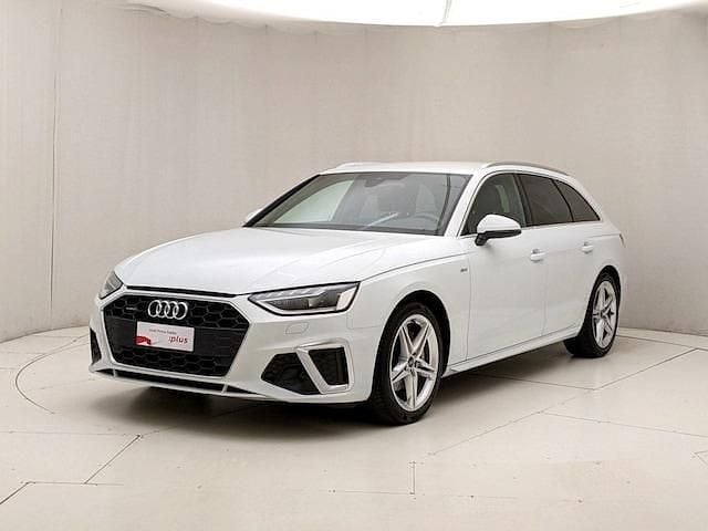 Usata Audi A4 S-Line 204 CV (150 kW) 2024 Blu Station wagon