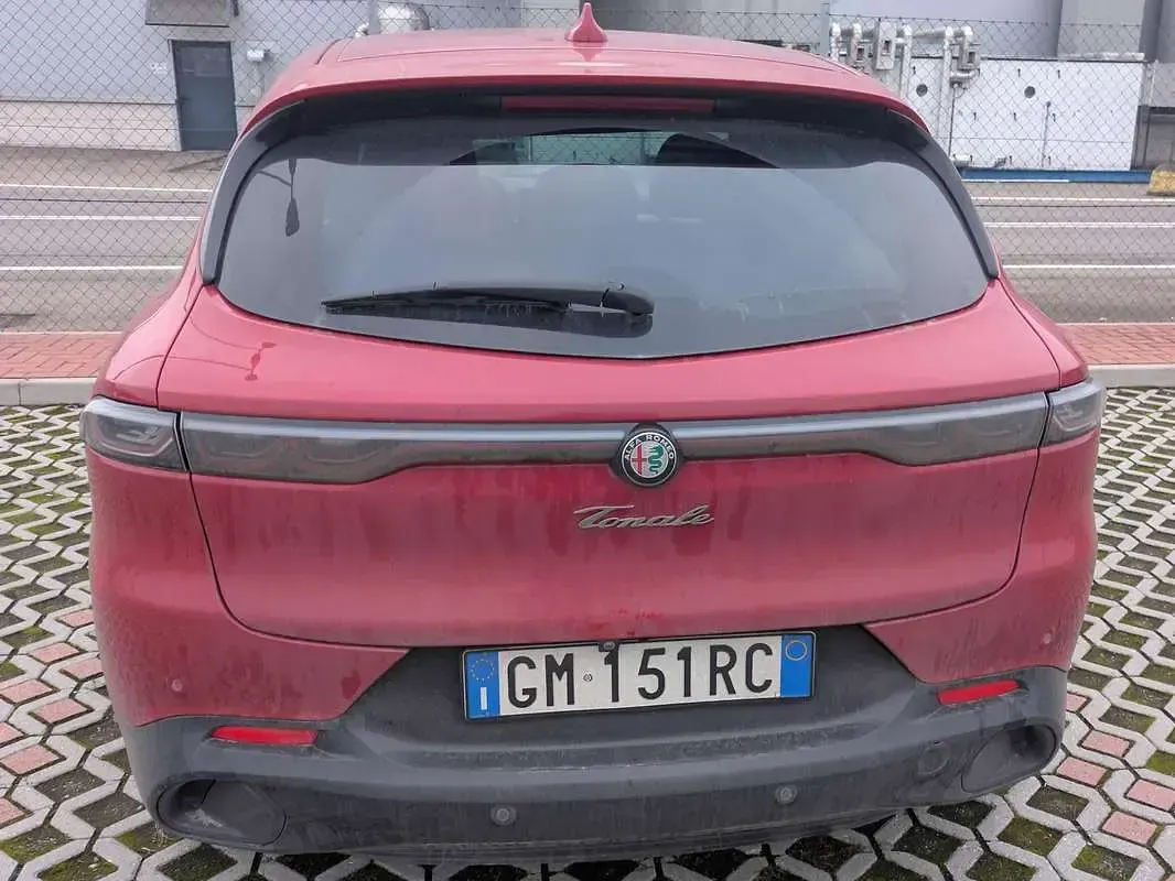 Usata Alfa Romeo Tonale Edizione Speciale 131 CV (96 kW) 2023 Rosso SUV