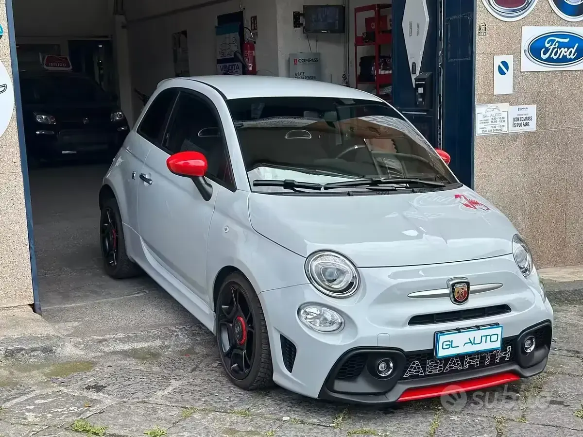 Usata Abarth 595 165 CV (121 kW) 2022 Grigio Berlina