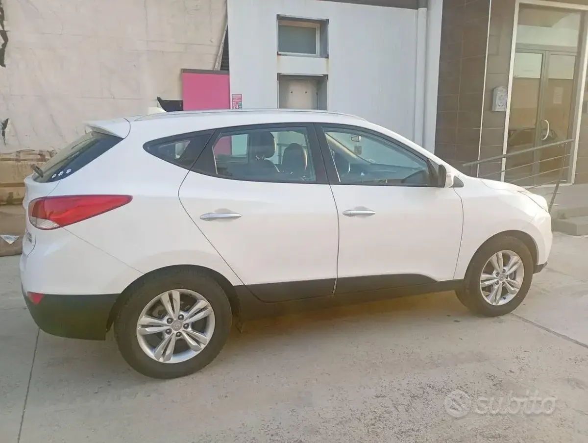 Usata Hyundai ix35 115 CV (84 kW) 2013 Bianco SUV