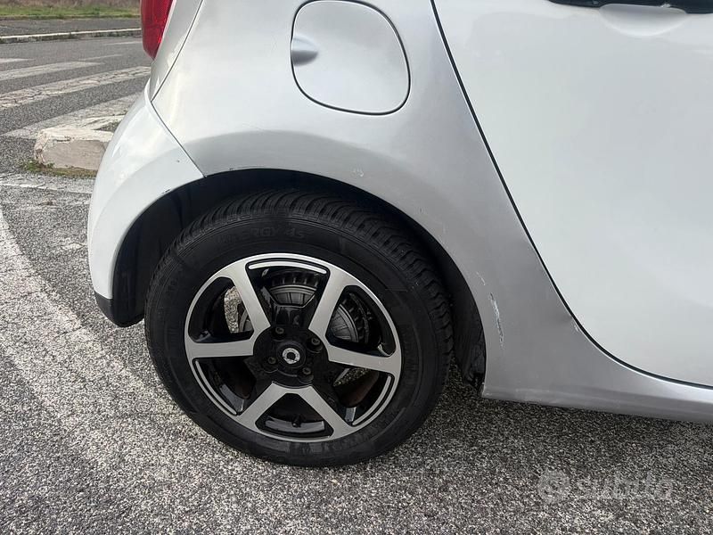 Usata Smart ForFour 2018 Bianco Utilitaria