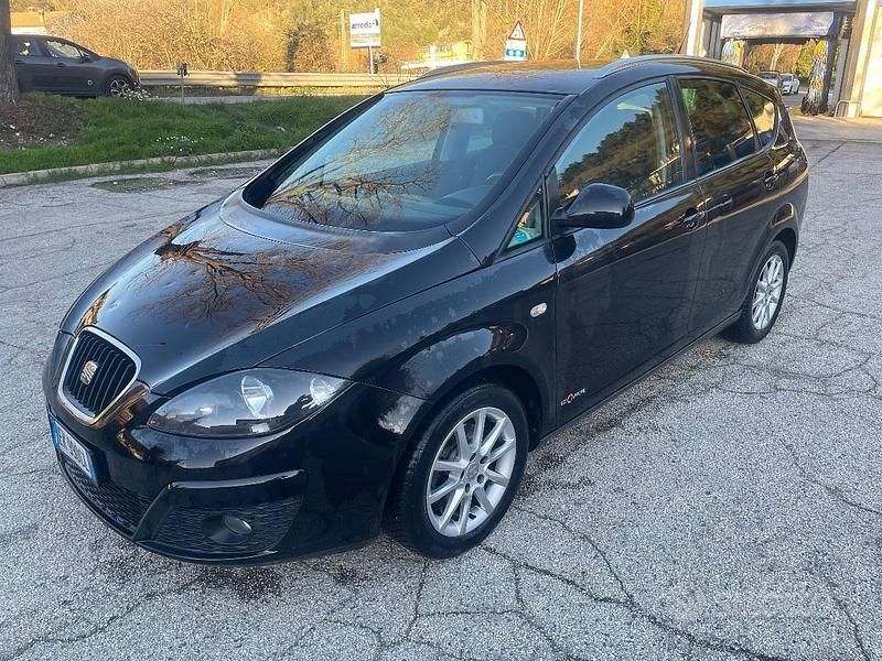 Usata Seat Altea XL Style 105 CV (77 kW) 2011 Monovolume