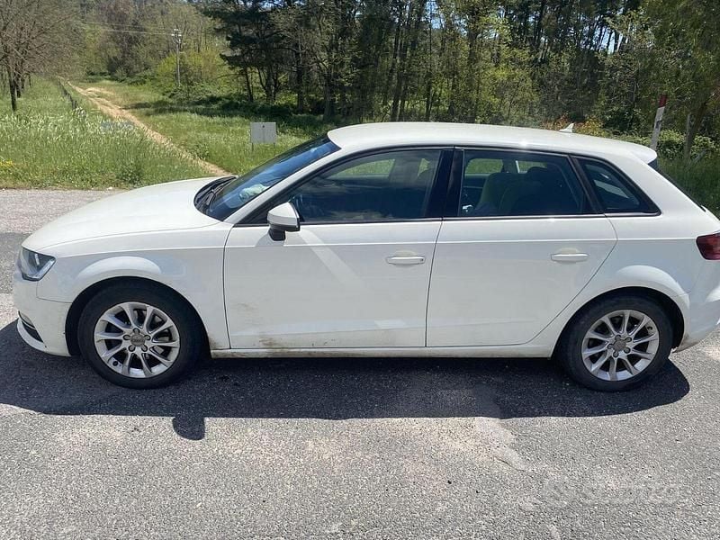 Gebraucht Audi A3 105 PS (77 kW) 2015 Limousine