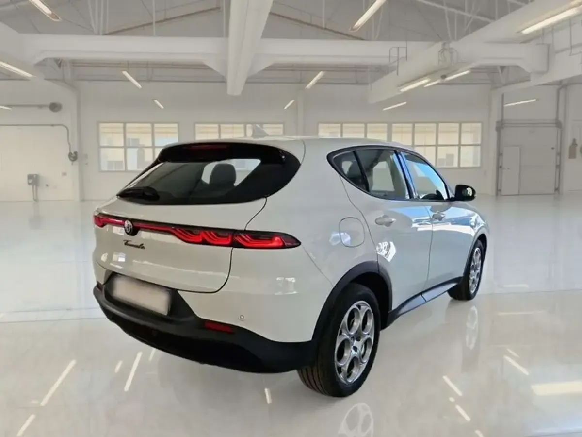 Usata Alfa Romeo Tonale Sprint 131 CV (96 kW) 2023 Bianco SUV