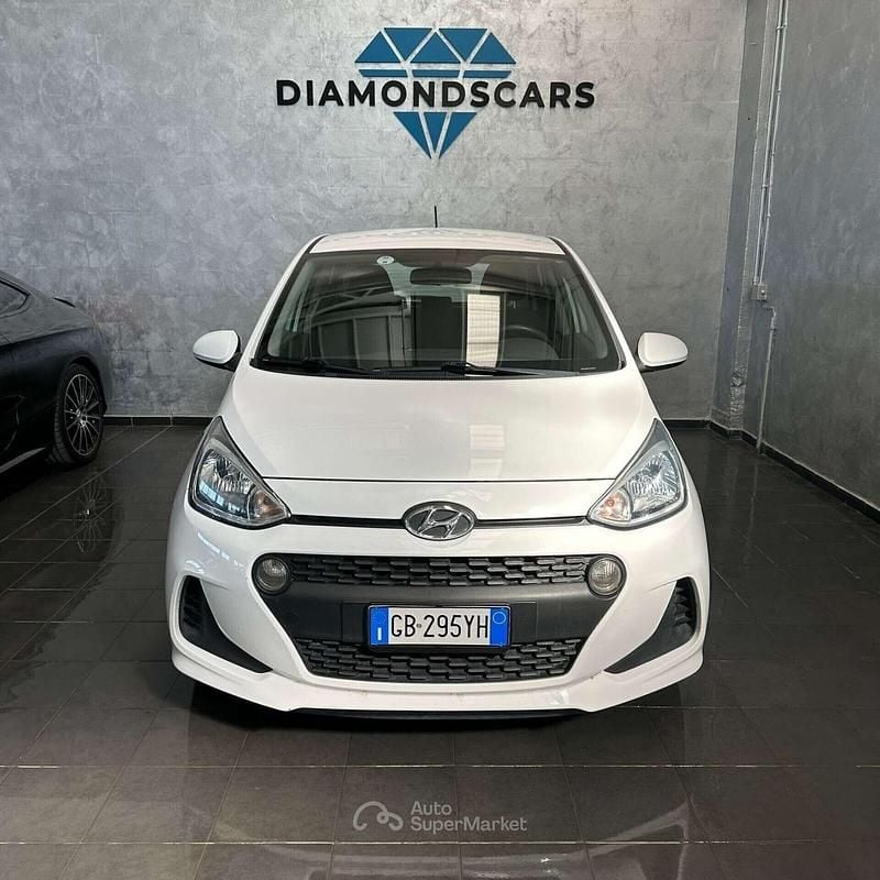 Usata Hyundai i10 67 CV (49 kW) 2020 Bianco Utilitaria