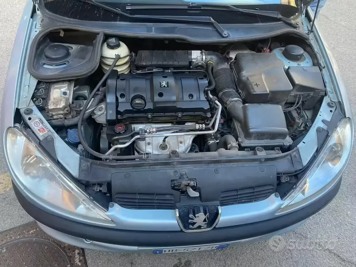 Usata Peugeot 206 CC GTi 109 CV (80 kW) 2001 Cabrio