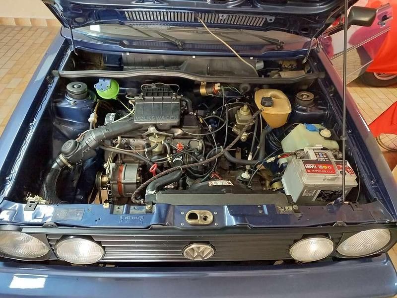 Usata VW Golf Cabriolet 73 CV (53 kW) 1991 Blu/azzurro Cabrio