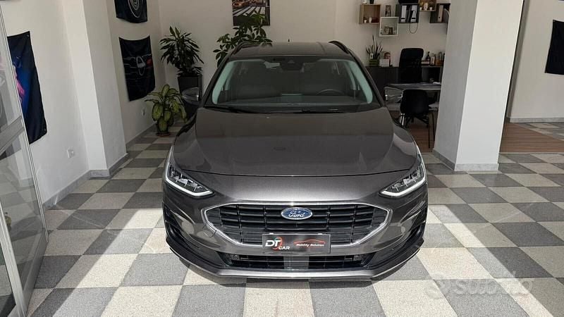 Usata Ford Focus Business Edition 120 CV (88 kW) 2022 Grigio Station wagon