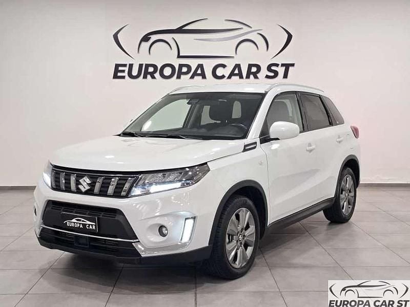 Bianco Usata 2021 Suzuki Vitara SUV | 16.900 € (Buon prezzo) - Immagine 1/4