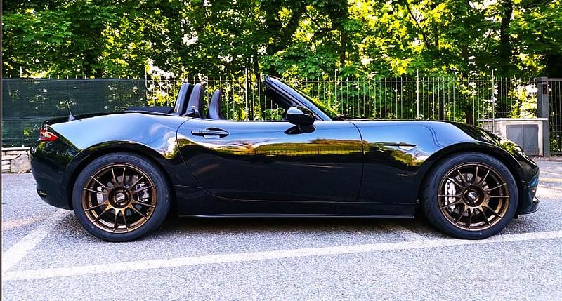 Usata Mazda MX5 Inclusive 178 CV (130 kW) 2017 Nero Cabrio