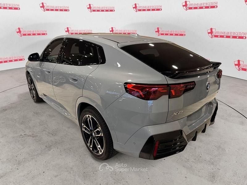 Begagnad BMW X2 M Sport 170 HK (125 kW) 2025 Grå SUV