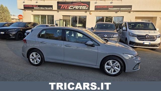Grigio Usata 2023 VW Golf VIII Life | 19.490 € (Super prezzo) - Immagine 1/4