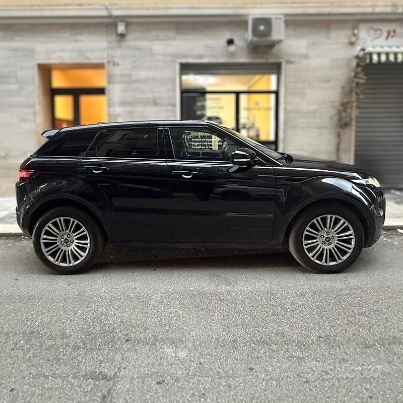 Usata Land Rover Range Rover evoque Pure 190 CV (139 kW) 2013 Nero SUV