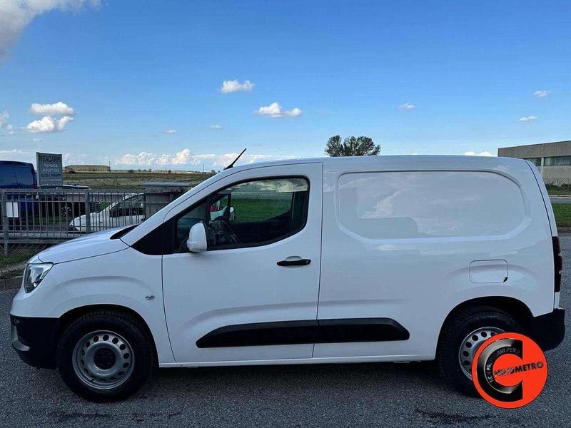 Usata Fiat Doblò 102 CV (75 kW) 2019 Bianco pastello Monovolume