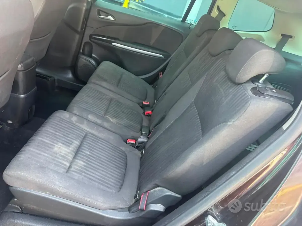 Usata Opel Zafira Tourer 131 CV (96 kW) 2012 Bluazzurro Monovolume