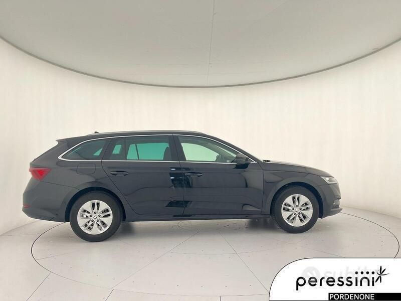 Usata Skoda Octavia Executive 150 CV (110 kW) 2024 Nero Station wagon