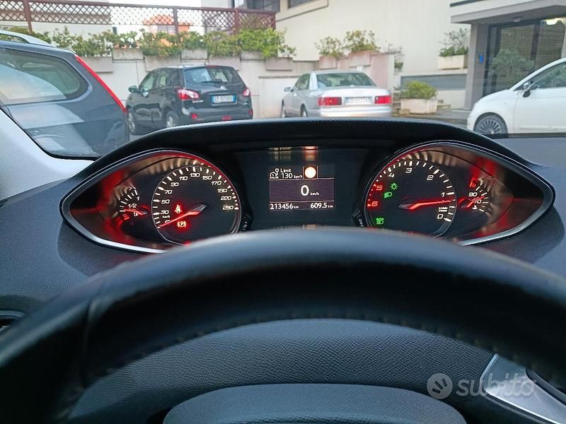 Usata Peugeot 308 SW 2018 Grigio Station wagon