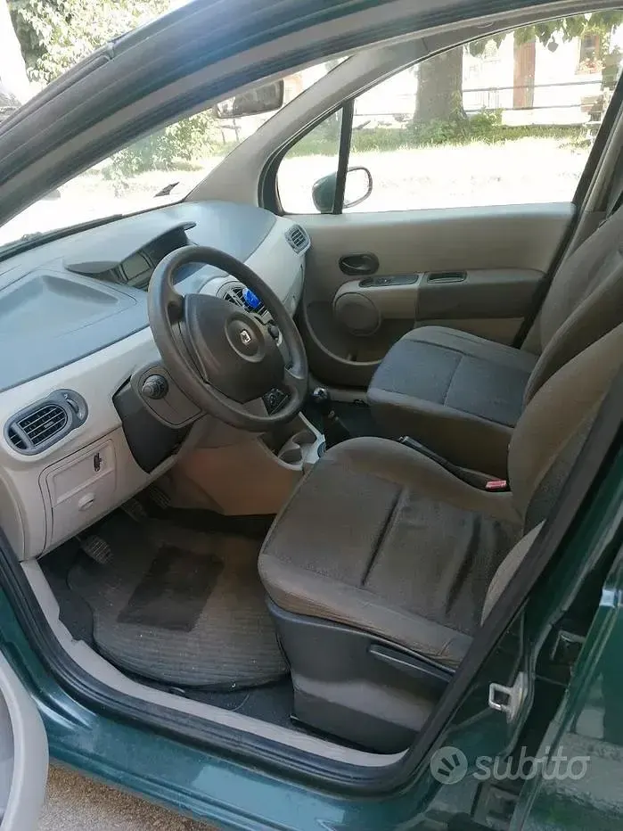 Usata Renault Modus 75 CV (55 kW) 2007 Verde Monovolume