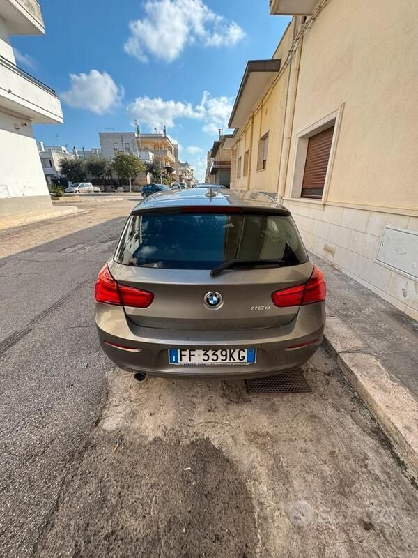 Usata BMW 116 Advantage 116 CV (85 kW) 2016 Marrone Utilitaria