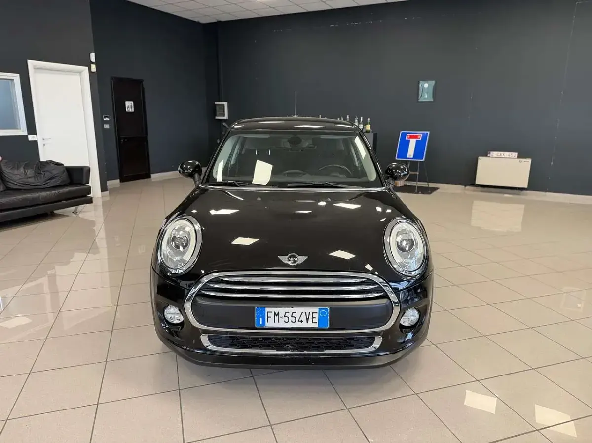 Usado Mini Cooper Seven 136 HP (100 kW) 2017 Preto Citadino