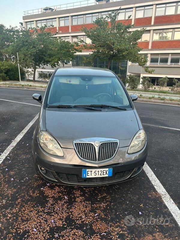 Usata Lancia Musa 95 CV (69 kW) 2012 Monovolume