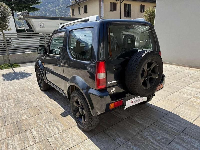 Usata Suzuki Jimny 86 CV (63 kW) 2008 Nero SUV