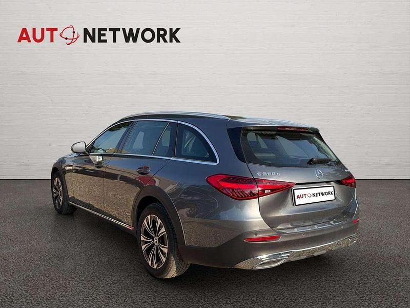 Usata Mercedes C220 Premium 200 CV (147 kW) 2022 Grigio scuro Station wagon