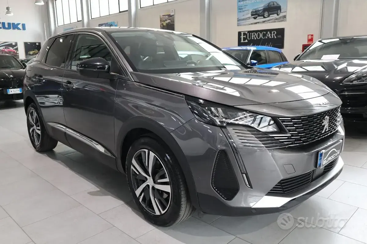 Usata Peugeot 3008 Allure 131 CV (96 kW) 2022 Grigio SUV