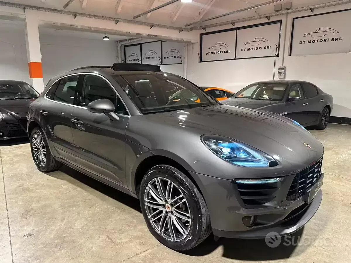 Usata Porsche Macan 252 CV (185 kW) 2018 Grigio SUV