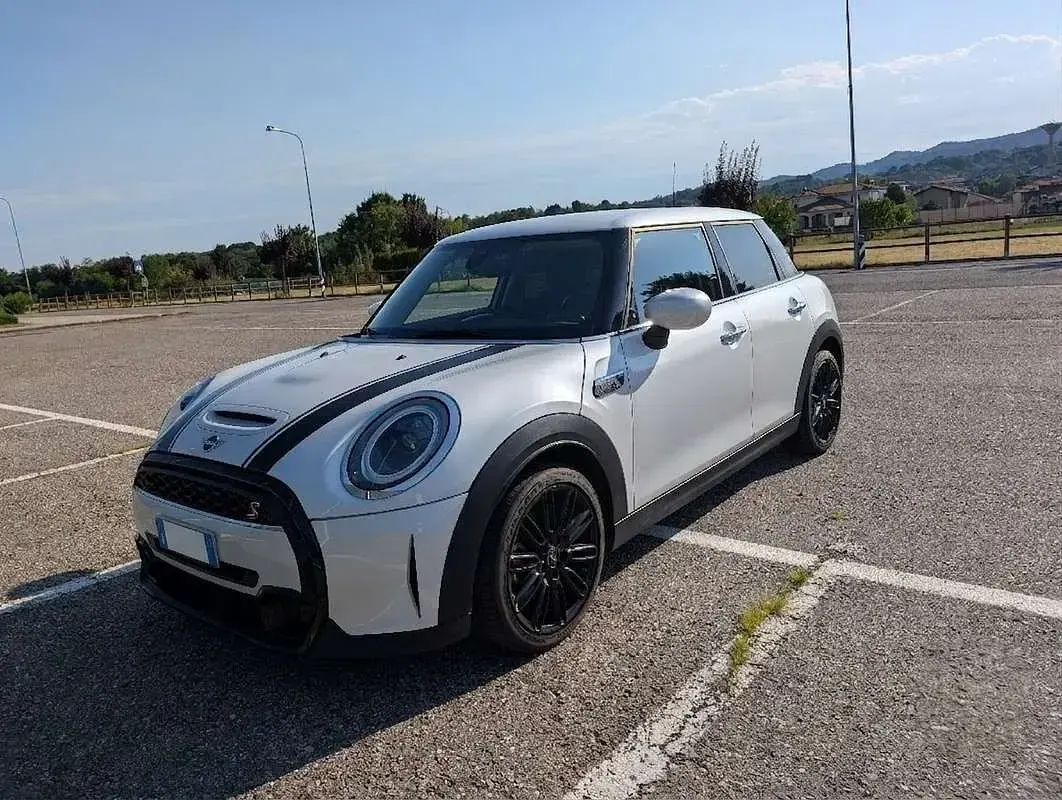 Usata Mini Cooper S Resolute Edition 178 CV (130 kW) 2023 Utilitaria