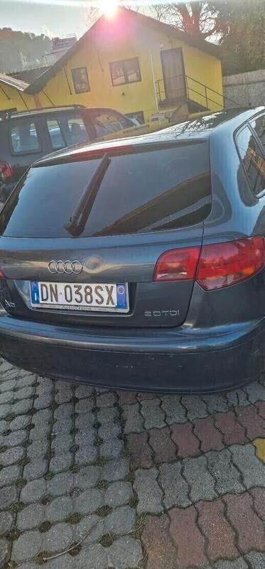 Usata Audi A3 Ambiente 140 CV (102 kW) 2008 Grigio metallizzato Utilitaria