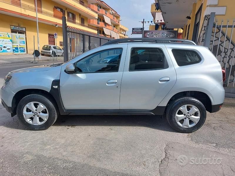 Usata Dacia Duster Comfort 100 CV (73 kW) 2021 Grigio SUV