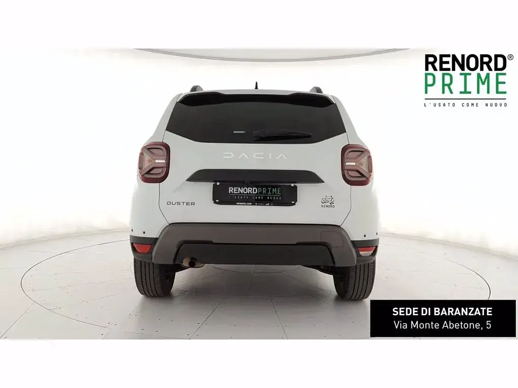 Usata Dacia Duster Journey 101 CV (74 kW) 2023 Bianco SUV