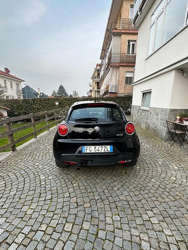 Usata Alfa Romeo MiTo 95 CV (69 kW) 2016 Nero Utilitaria