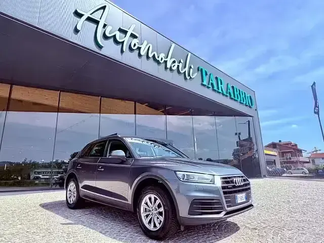 Usata Audi Q5 163 CV (119 kW) 2019 Grigio scuro SUV