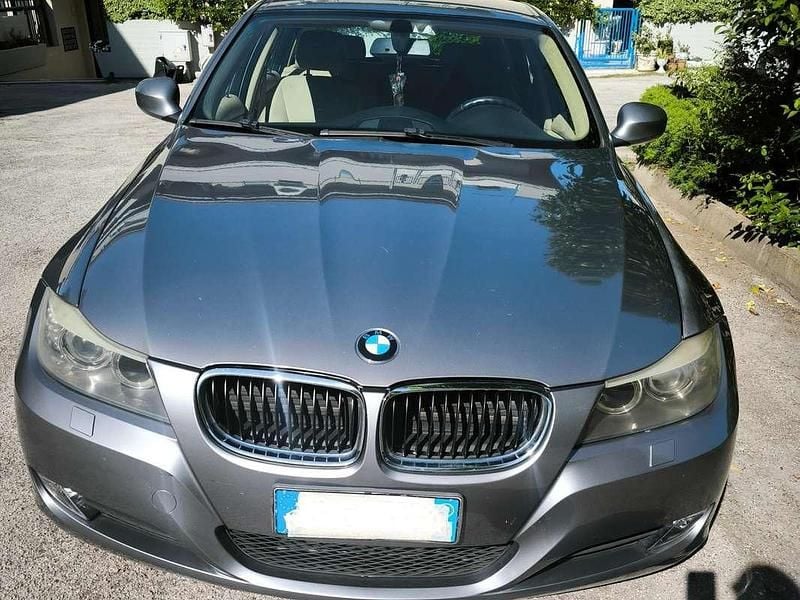 Usata BMW 320 177 CV (130 kW) 2009 Grigio Station wagon
