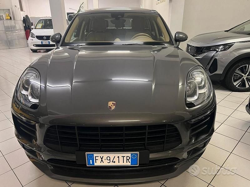 Usata Porsche Macan 250 CV (183 kW) 2015 Grigio SUV