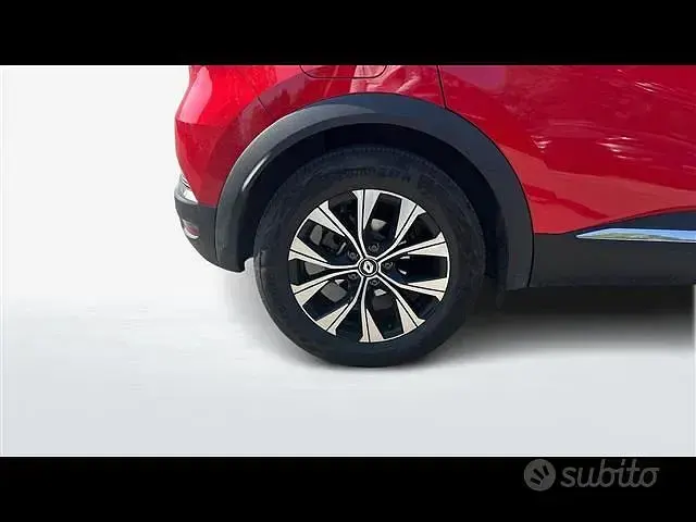 Usata Renault Captur Techno 145 CV (106 kW) 2023 Rosso SUV