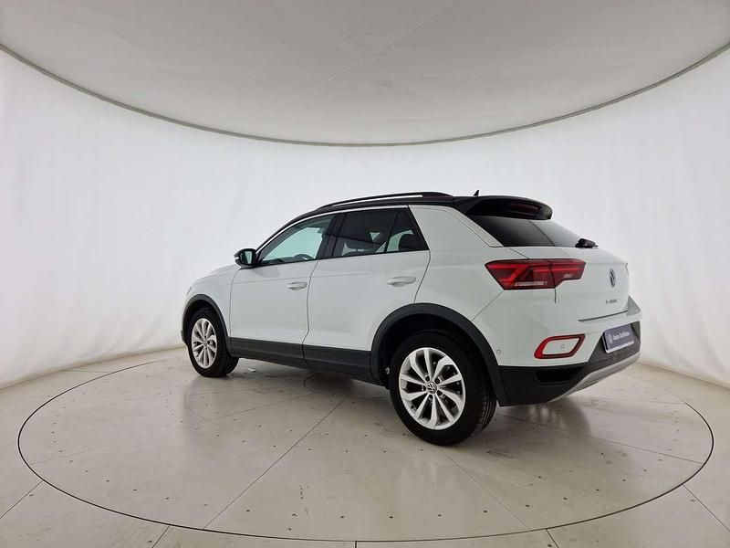 Usata VW T-Roc Edition 116 CV (85 kW) 2024 Pure white nero SUV