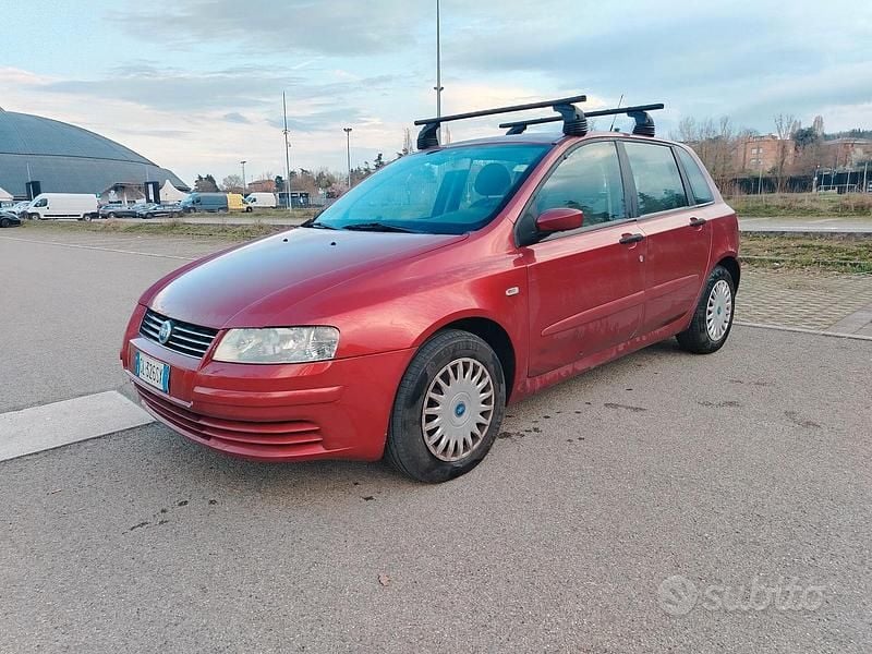 Usata Fiat Stilo Dynamic 116 CV (85 kW) 2004 Rosso Berlina