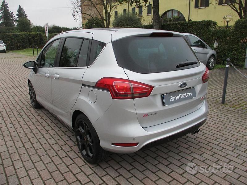 Usata Ford B-MAX Titanium 95 CV (69 kW) 2013 Grigio Monovolume