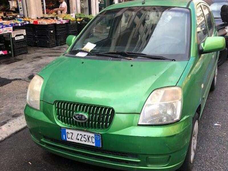 Usata Kia Picanto 65 CV (47 kW) 2005 Verde Utilitaria