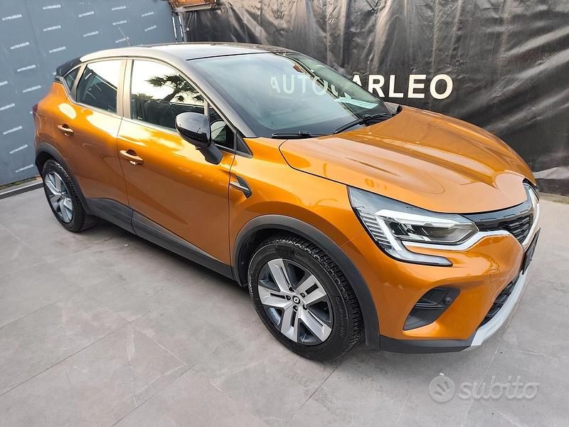 Usata Renault Captur 101 CV (74 kW) 2021 Marrone SUV